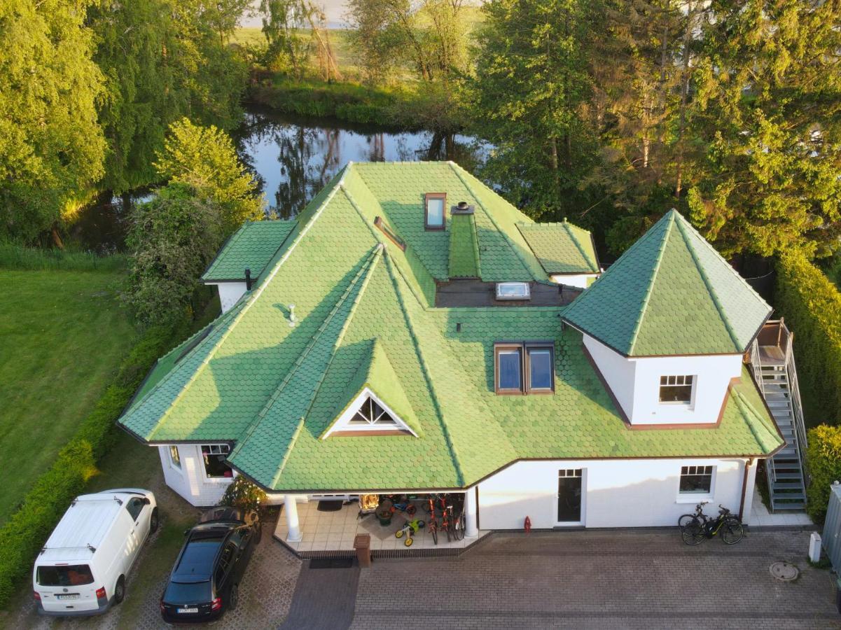 Moderne Maisonette-Wohnung Am Karpfenteich; Modern Apartment With View Of The Carp Pond Barmstedt Exterior photo